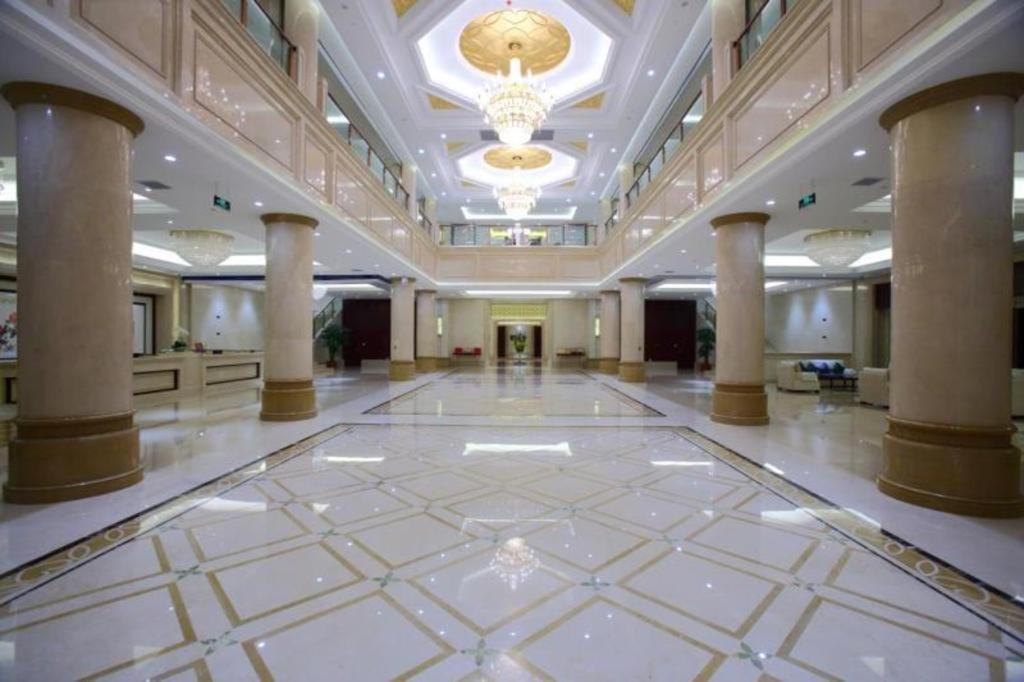 Linyi Blue Horizon International Hotel Yi He Exterior photo