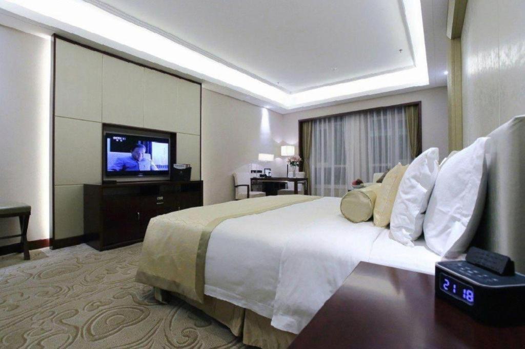 Linyi Blue Horizon International Hotel Yi He Exterior photo
