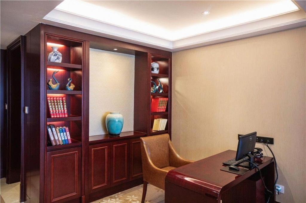 Linyi Blue Horizon International Hotel Yi He Exterior photo