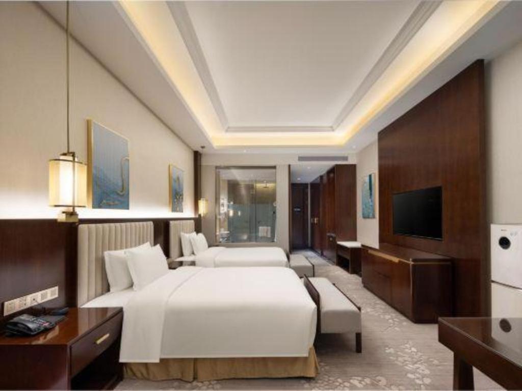 Linyi Blue Horizon International Hotel Yi He Exterior photo