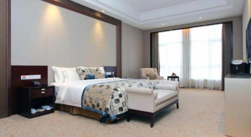 Linyi Blue Horizon International Hotel Yi He Exterior photo