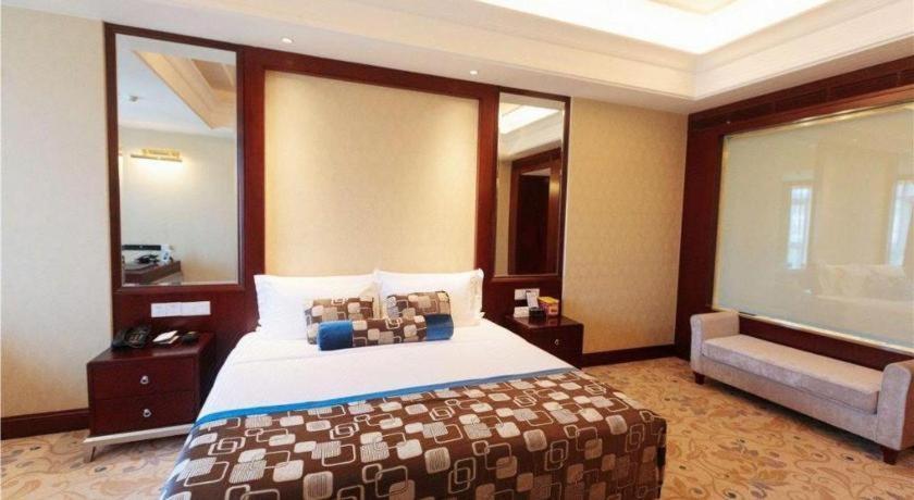 Linyi Blue Horizon International Hotel Yi He Exterior photo